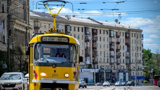 У Харкові на Салтівському шосе 6 жовтня змінювали маршрути трамваїв №6 та №8